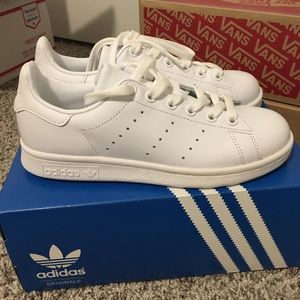 Adidas Stan Smith in all white size 5W